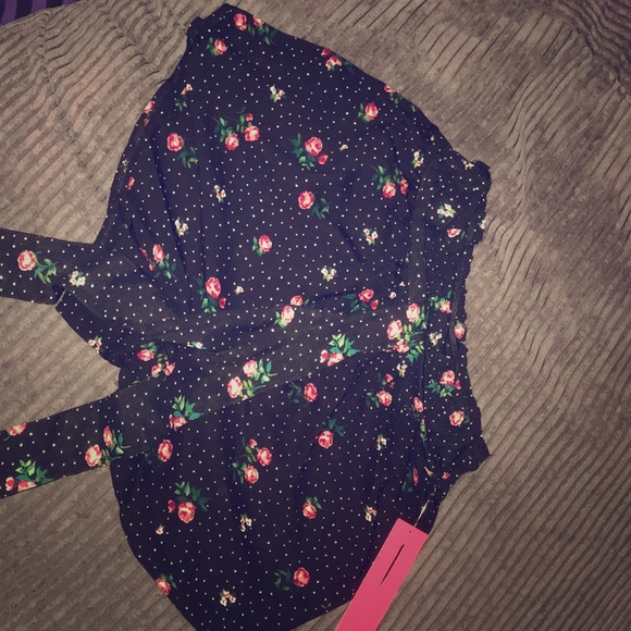 Fluorescent black and red/ pink shorts with tie - Picture 1 of 1